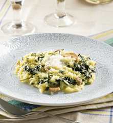 Arroz con puerro, apio, espinacas y champiñones