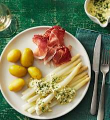 Spargel mit Bozner Sauce