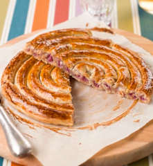 Tarte de couve roxa e maçã