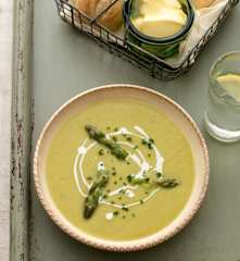 Creamy Asparagus, Potato and Leek Soup