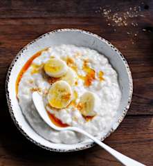 Kokosowy pudding ryżowy z bananem