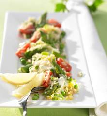 Reissalat mit Spargel
