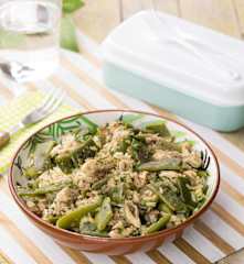 Cereali misti con taccole e sgombri