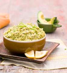 Sałatka z indykiem i awokado