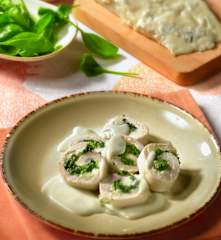 Rollitos de pavo con salsa gorgonzola