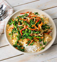 Vegetable Stir Fry with Eggs and Rice (Hestan Cue™)