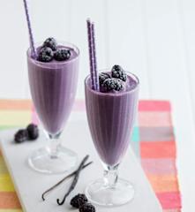 Smoothie de nectarina e amora