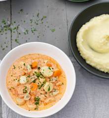Strogonoff de palmito e cogumelos com puré de pastinaca e alho-francês
