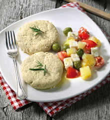 Burger di tacchino e insalata di patate
