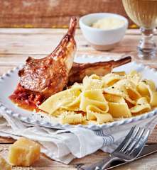 Tagliatelle con costilla estofada