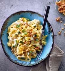 Zucchini-Nudeln mit Muskatsahne