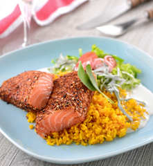 七味鮭魚佐優格千島醬