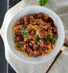 Asiatische Reispfanne mit Sous-vide gegartem Schweinebauch