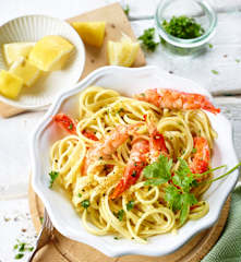 Zitronenlinguine mit Scampi