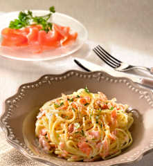 Linguine al salmone e vodka
