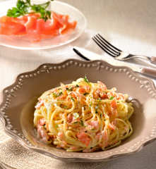 Tallarines al salmón con vodka