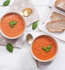 Toskańska zupa pomidorowa z chlebem