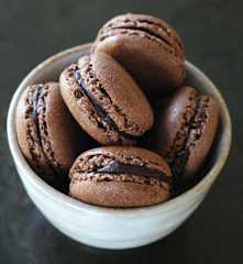 Schokoladen-Macarons