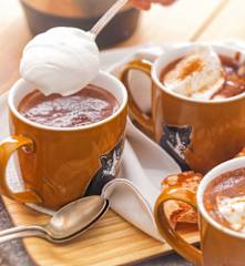 Chocolat chaud courge, épices et chantilly