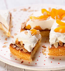 Aprikosen-Mandel-Torte