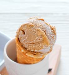 Glace à la réglisse