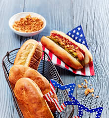 Domowe bułki do hot dogów