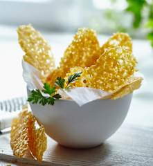 Crackers di Parmigiano Reggiano e paprica