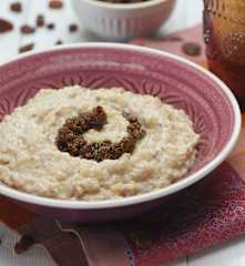 Mléčný kuskus s rozinkovým pyré