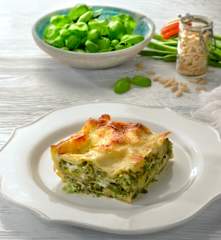 Lasaña al pesto con patatas y judías verdes