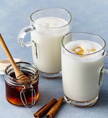 Warme Honigmilch