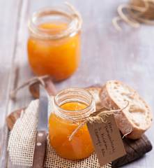 Krem pomarańczowy z syropem z kwiatów czarnego bzu