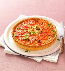 Tarte au thon, fromage frais et tomate