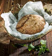 Brennnesselfladen mit Schafkäse