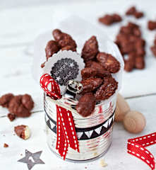 Kahve, Kakule ve Kakaolu Bademler