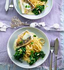 Șalău cu spanac, linguine și Beurre blanc