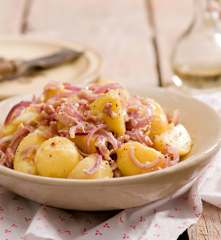 Bramborový salát s anglickou slaninou
