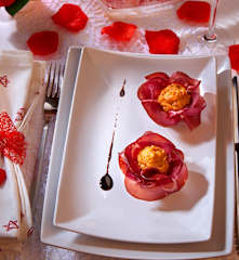 Rose di bresaola con crema ai pomodori secchi (per 2 persone)