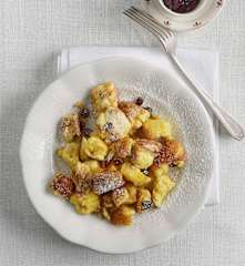 Kaiserschmarrn (sweet raisin pancake)