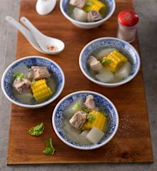 玉米蘿蔔排骨湯