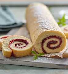 Gâteau roulé à la confiture
