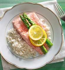 Salmone, asparagi e riso al Varoma