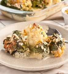 Broccoli and Oat Crumble with Vegan Cheese