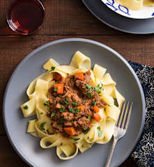 Beef and pepper ragu