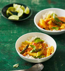 Thailändisches Spargelcurry