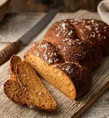 Sun-dried Tomato and Basil Plait