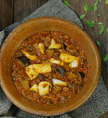 Angolan fish stew (Calulu)
