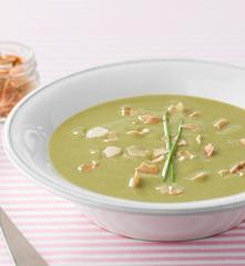 Creme de brócolos e amêndoa