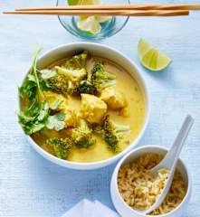 Kokos-Hähnchen-Curry mit Vollkornreis