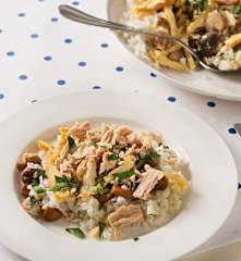 Ensalada de arroz, setas y bonito