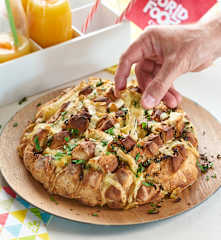 Pain hérisson, au pont-l'évêque, à l'ail et aux noisettes